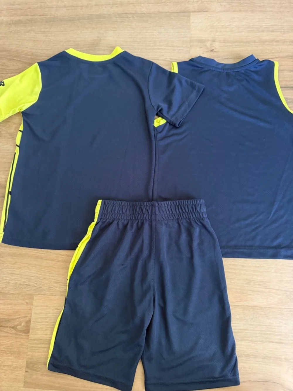 New Balance boys matching set size 8